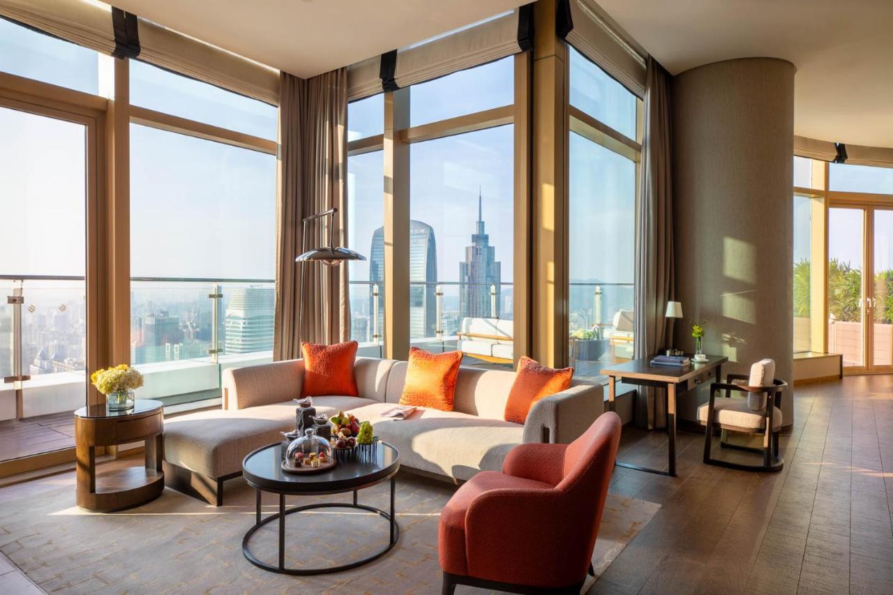 Jumeirah Living Guangzhou - Complimentary Shuttle Bus To Canton Fair Complex Экстерьер фото