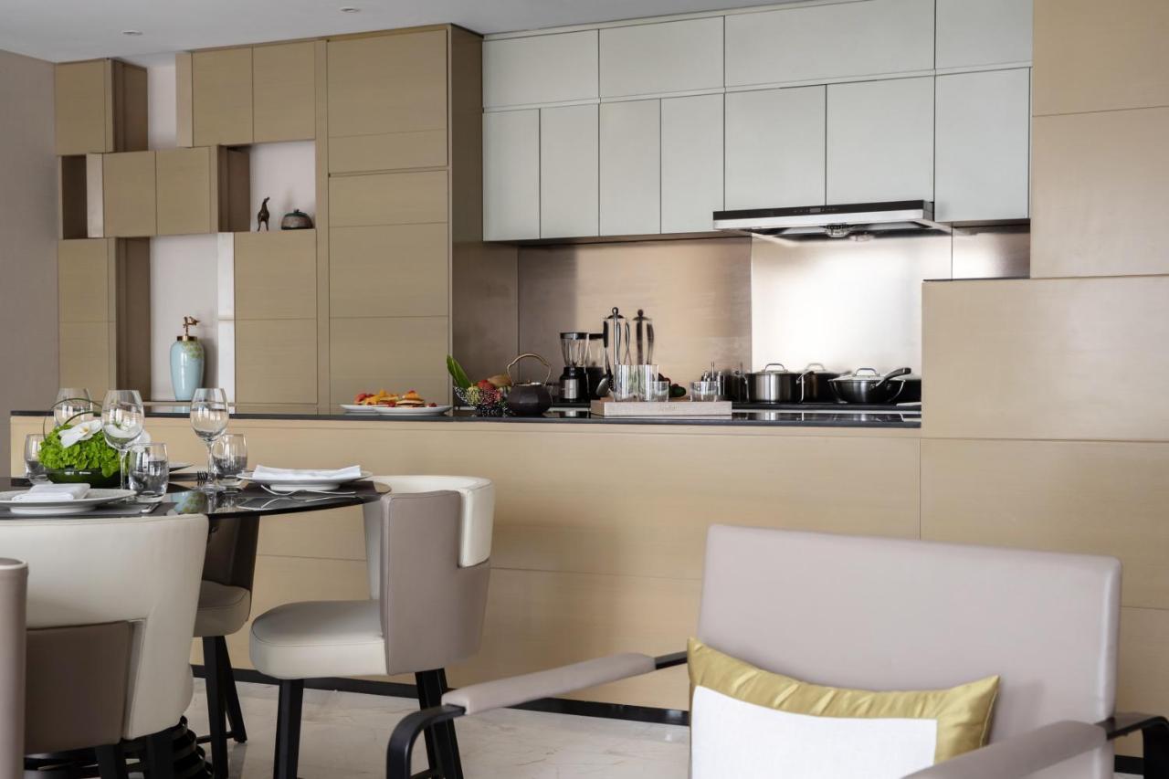 Jumeirah Living Guangzhou - Complimentary Shuttle Bus To Canton Fair Complex Экстерьер фото